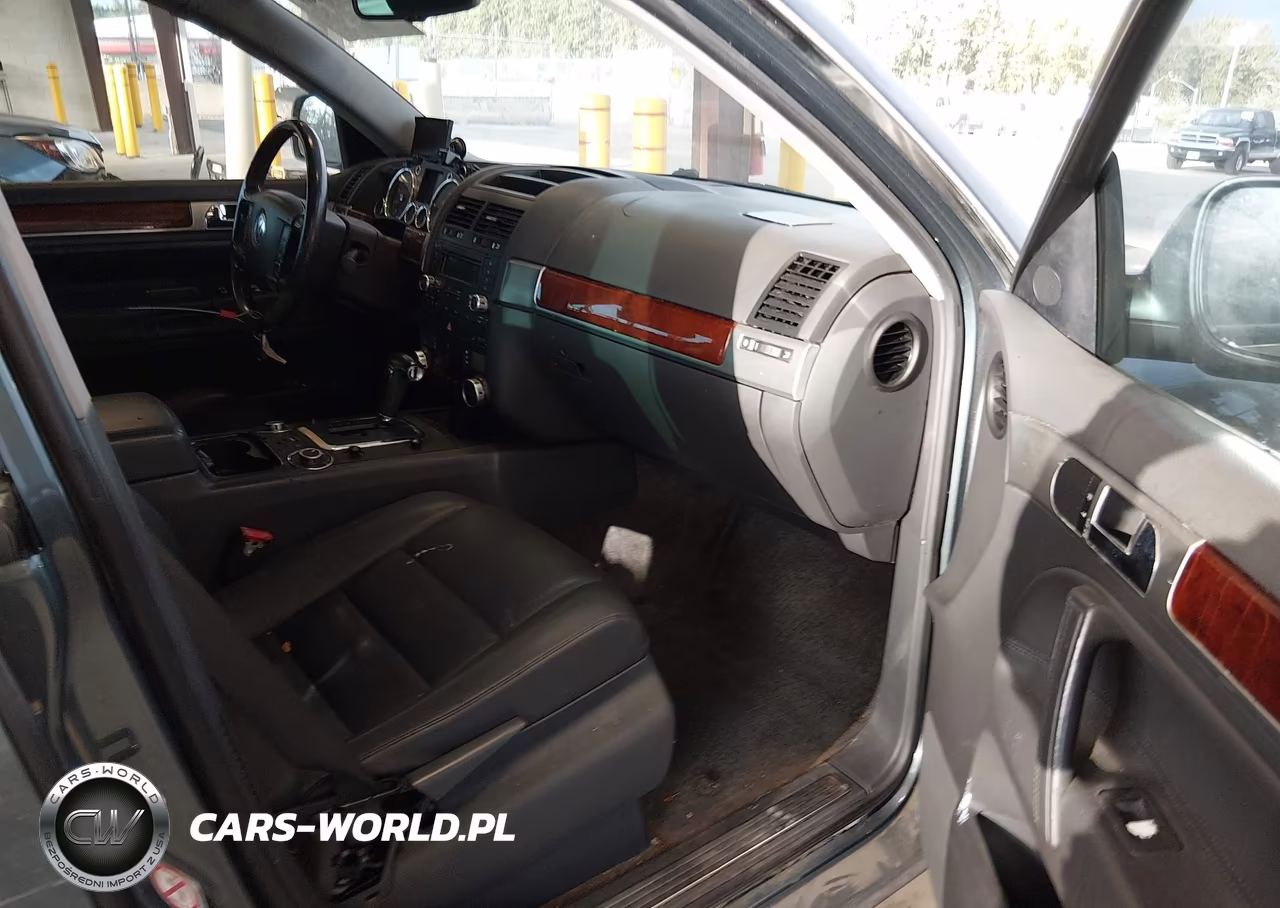 2004 Volkswagen Touareg V6 VIN:WVGBC67L24D020733 - 5