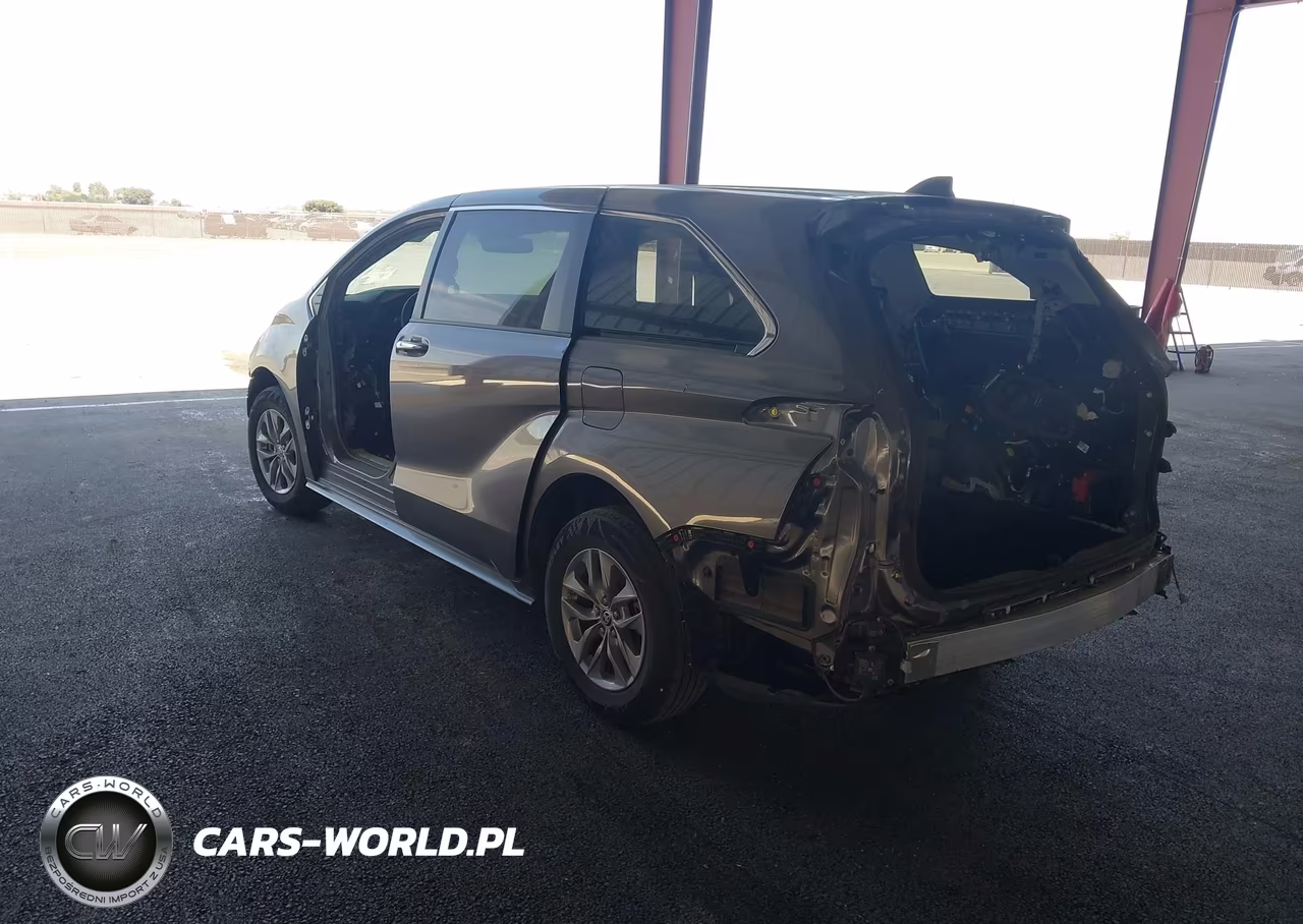 2024 Toyota Sienna Xle VIN:5TDYRKEC4RS207069 - 3