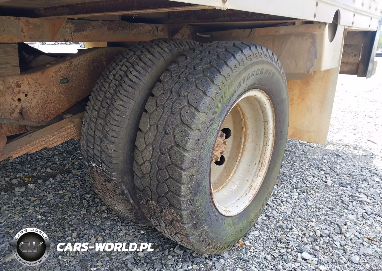 1997 Ford Econoline E350 Cutaway Van VIN:1FDKE30FXVHA24018 - 13