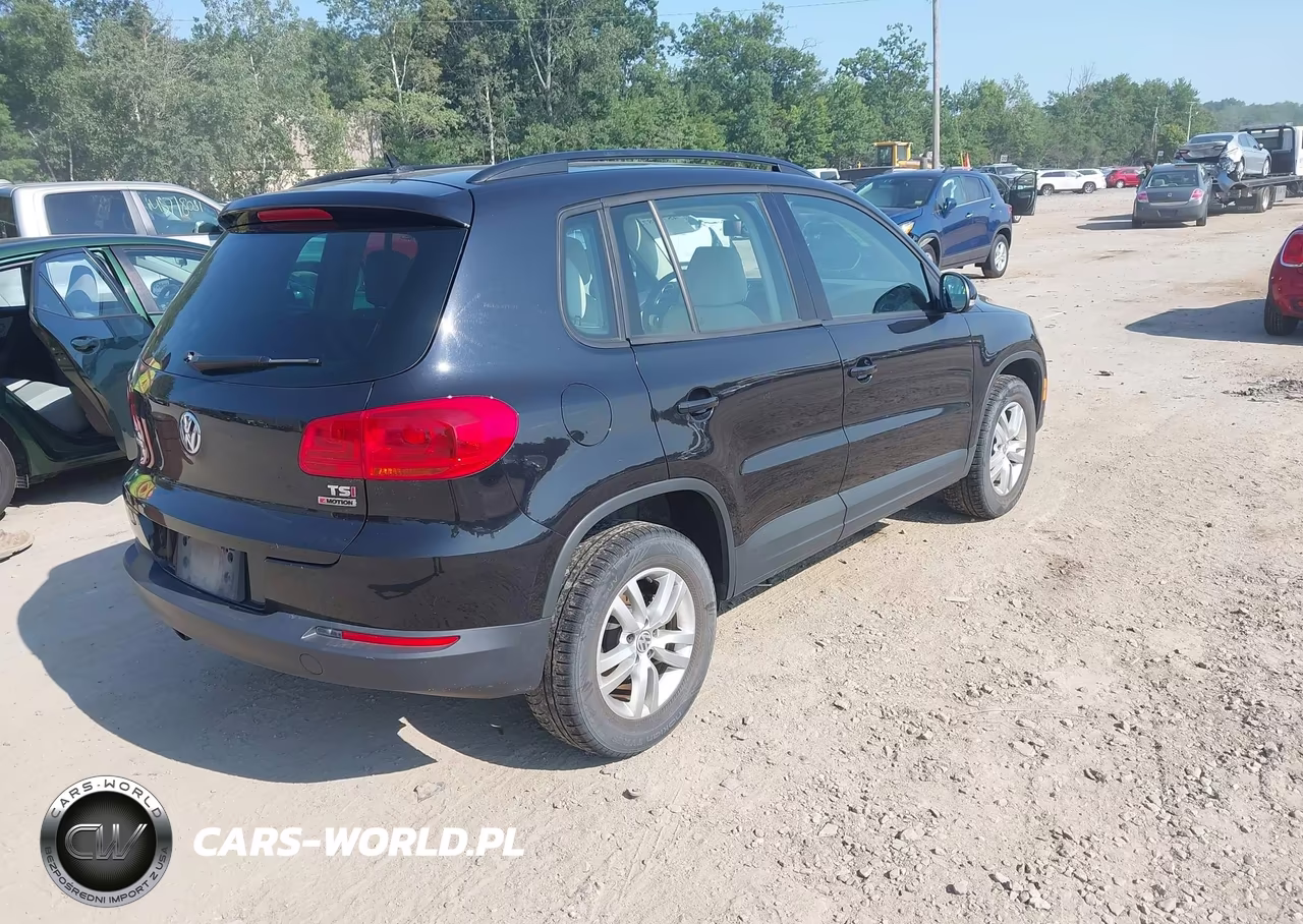 2016 Volkswagen Tiguan S VIN:WVGBV7AX2GW581311 - 4
