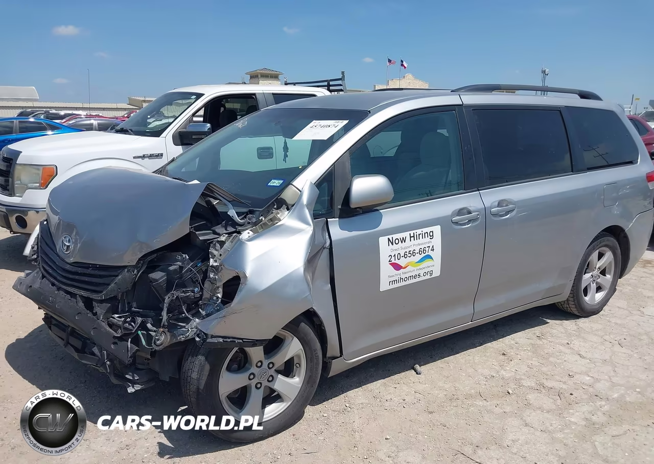 2011 Toyota Sienna Le V6 VIN:5TDKK3DC8BS140063 - 2