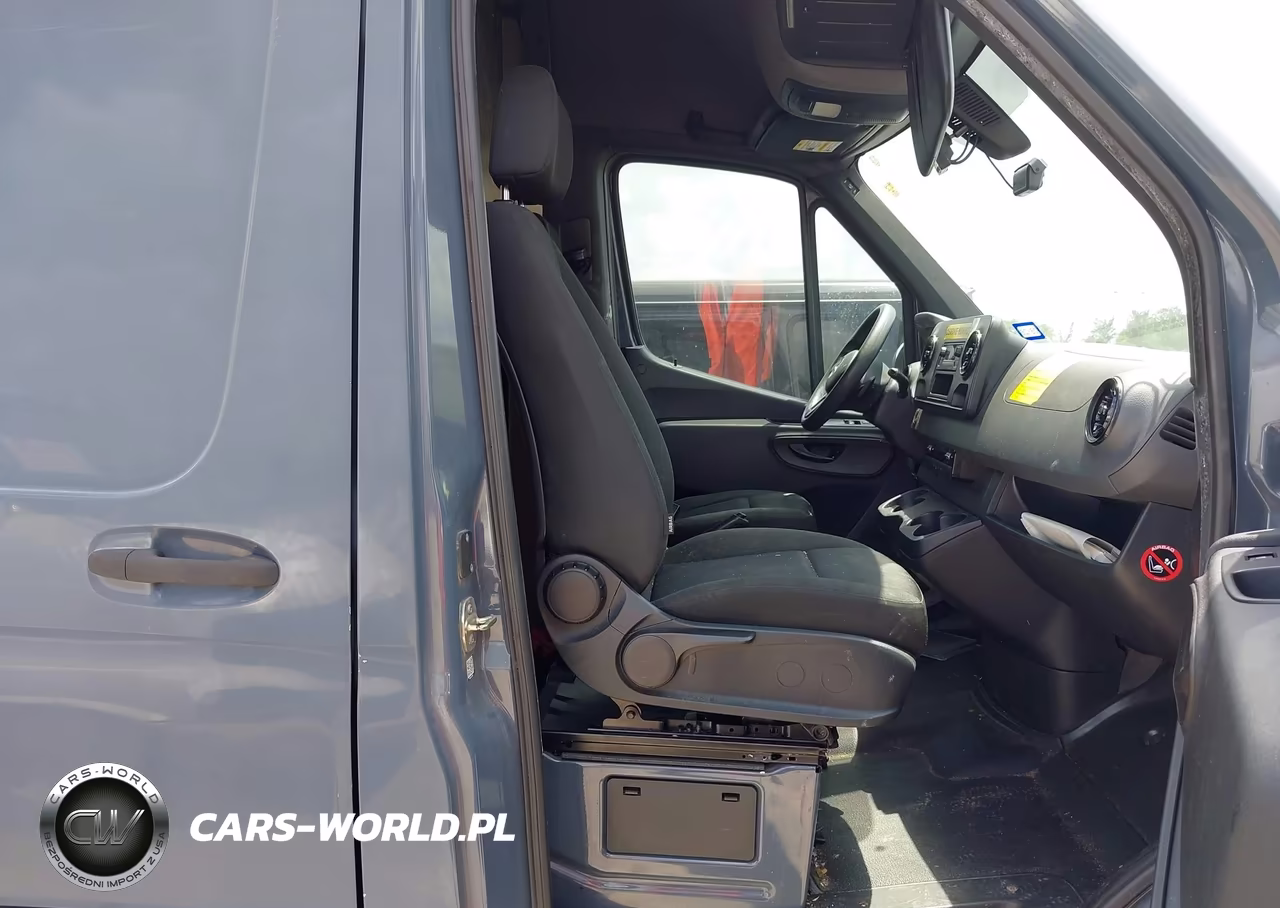 2019 Mercedes-Benz Sprinter 2500 High Roof V6 VIN:WD4PF1CD2KP152234 - 5