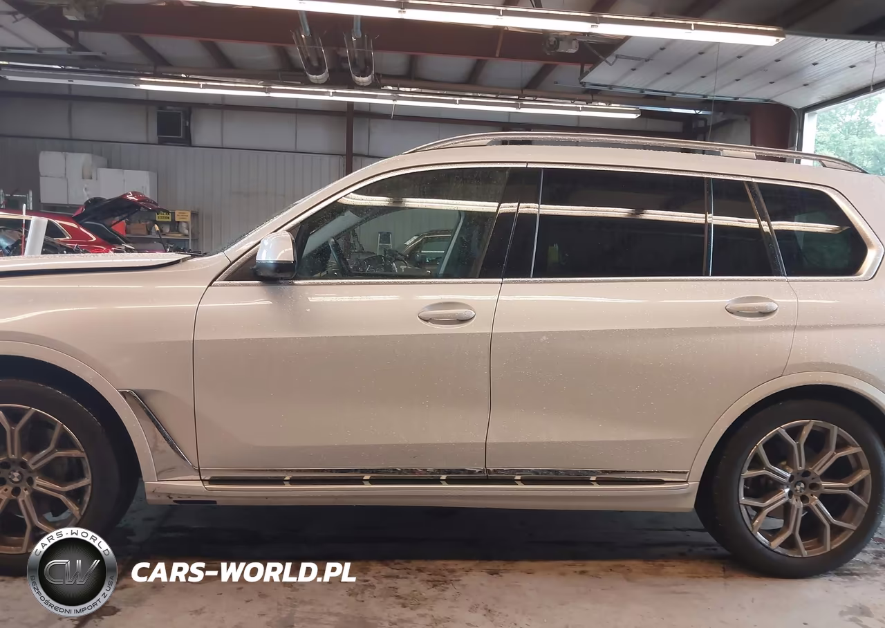 2023 BMW X7 xDrive40I VIN:5UX23EM03P9R65527 - 14