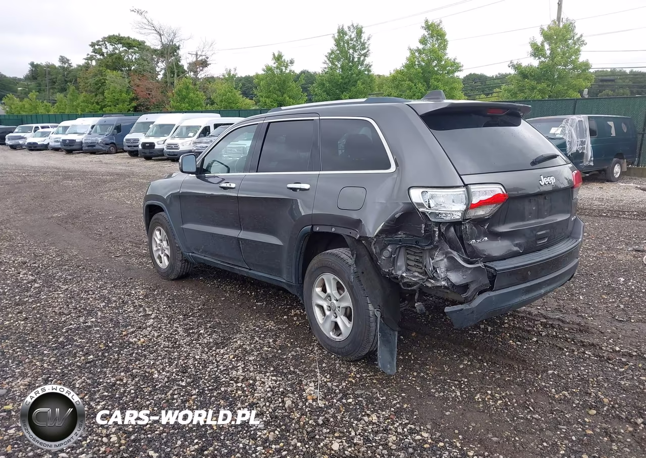 2016 Jeep Grand Cherokee Laredo VIN:1C4RJFAG8GC343831 - 3