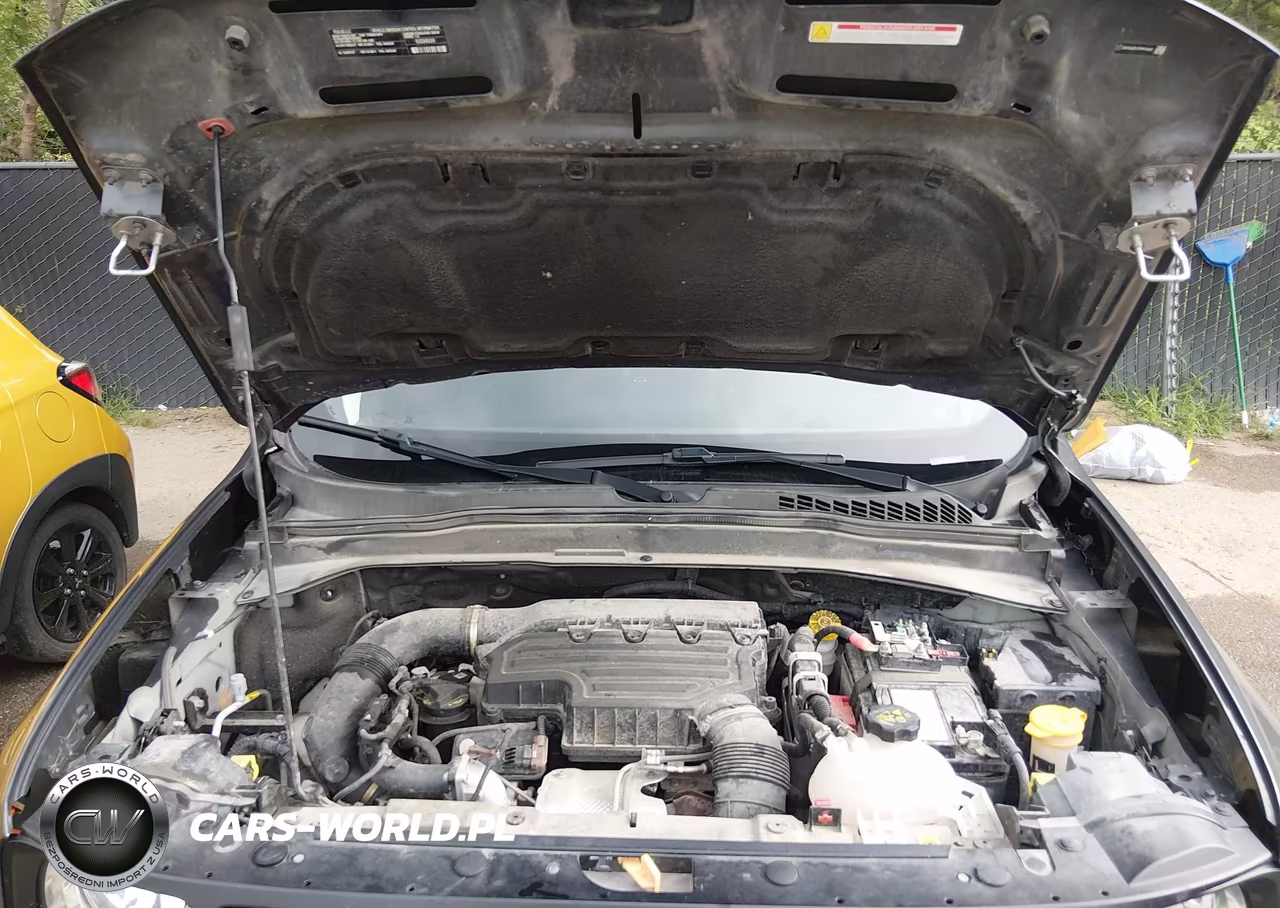 2023 Jeep Renegade Altitude 4X4 VIN:ZACNJDE17PPP12423 - 10
