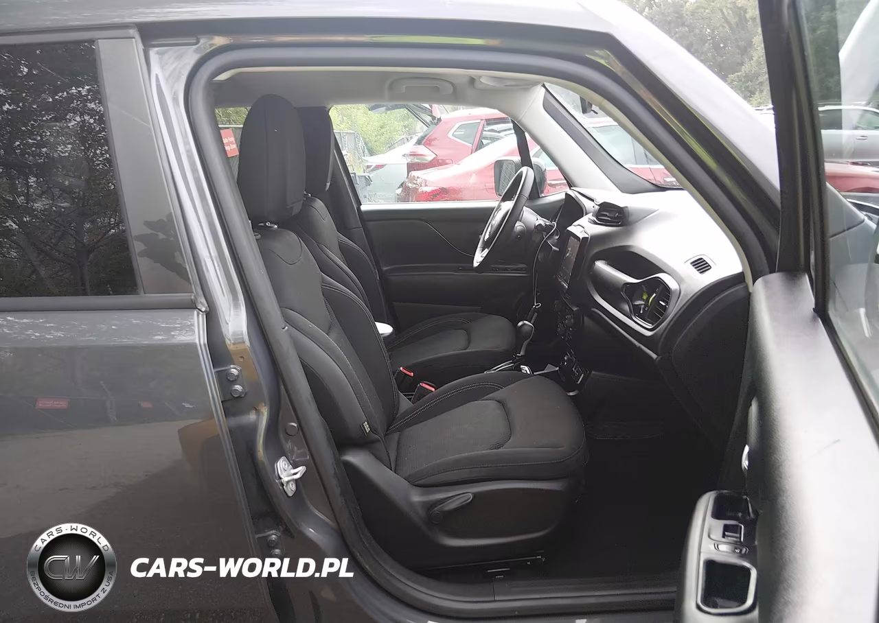 2023 Jeep Renegade Altitude 4X4 VIN:ZACNJDE17PPP12423 - 5