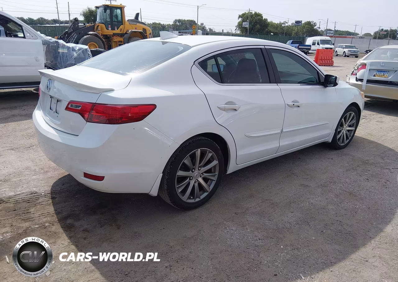 2013 Acura Ilx 2.0L VIN:19VDE1F73DE003557 - 4
