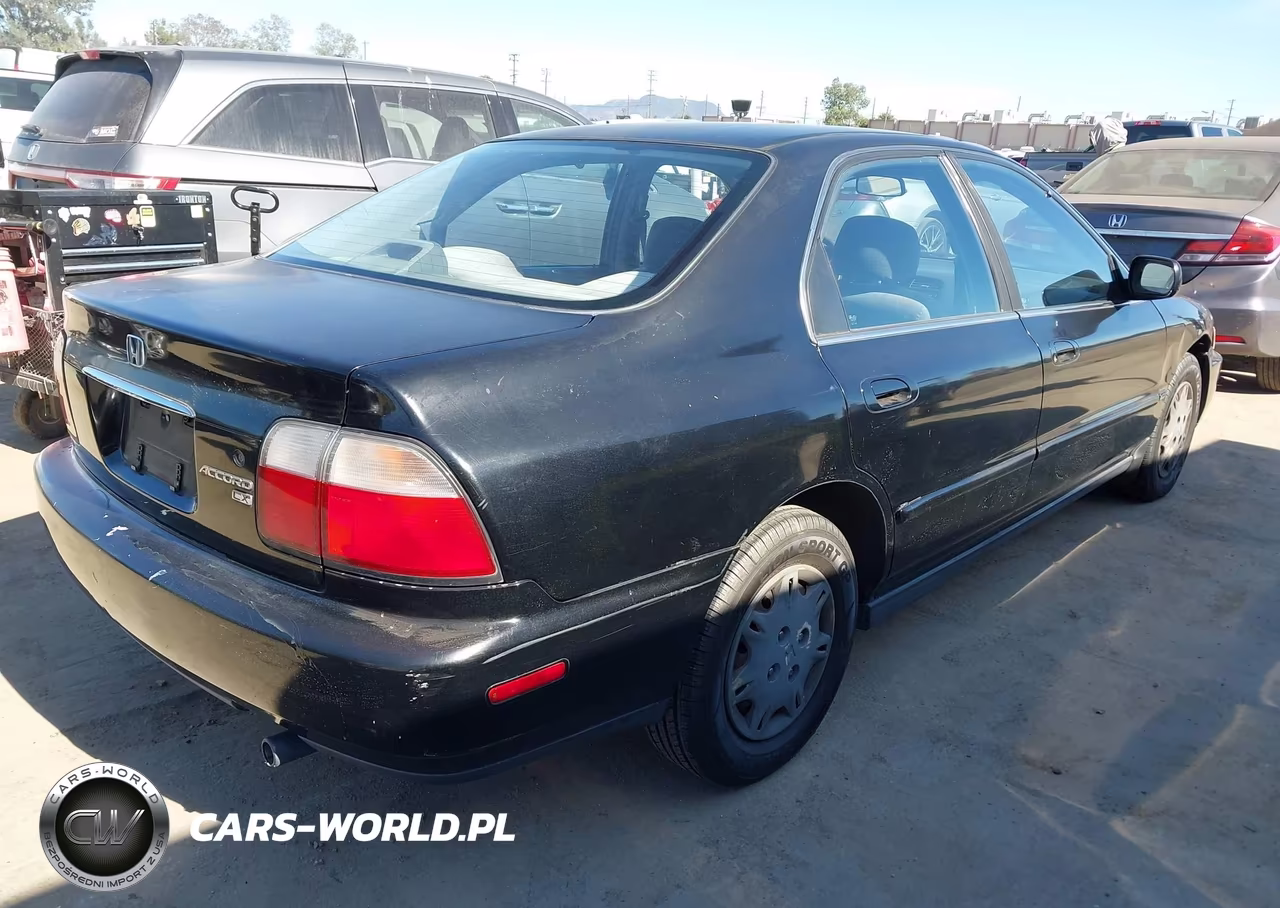1996 Honda Accord Lx-Ex VIN:1HGCD5630TA247440 - 4