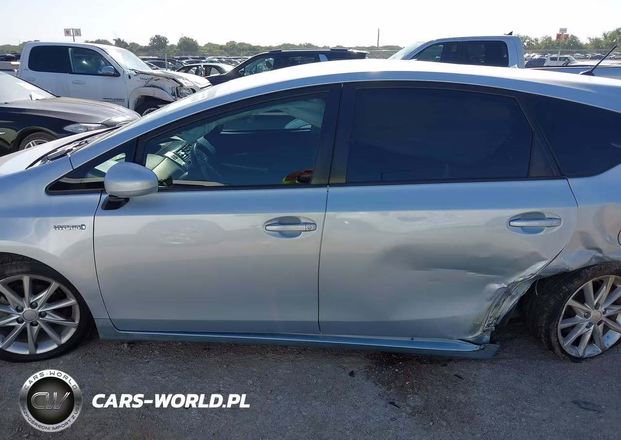 2012 Toyota Prius V Two VIN:JTDZN3EU2C3072147 - 15