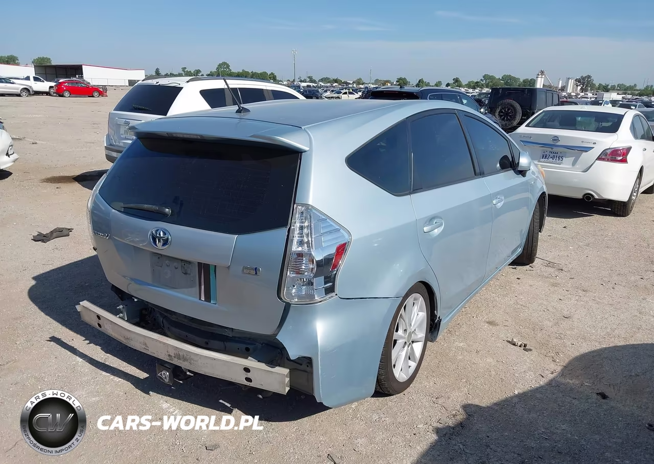 2012 Toyota Prius V Two VIN:JTDZN3EU2C3072147 - 4