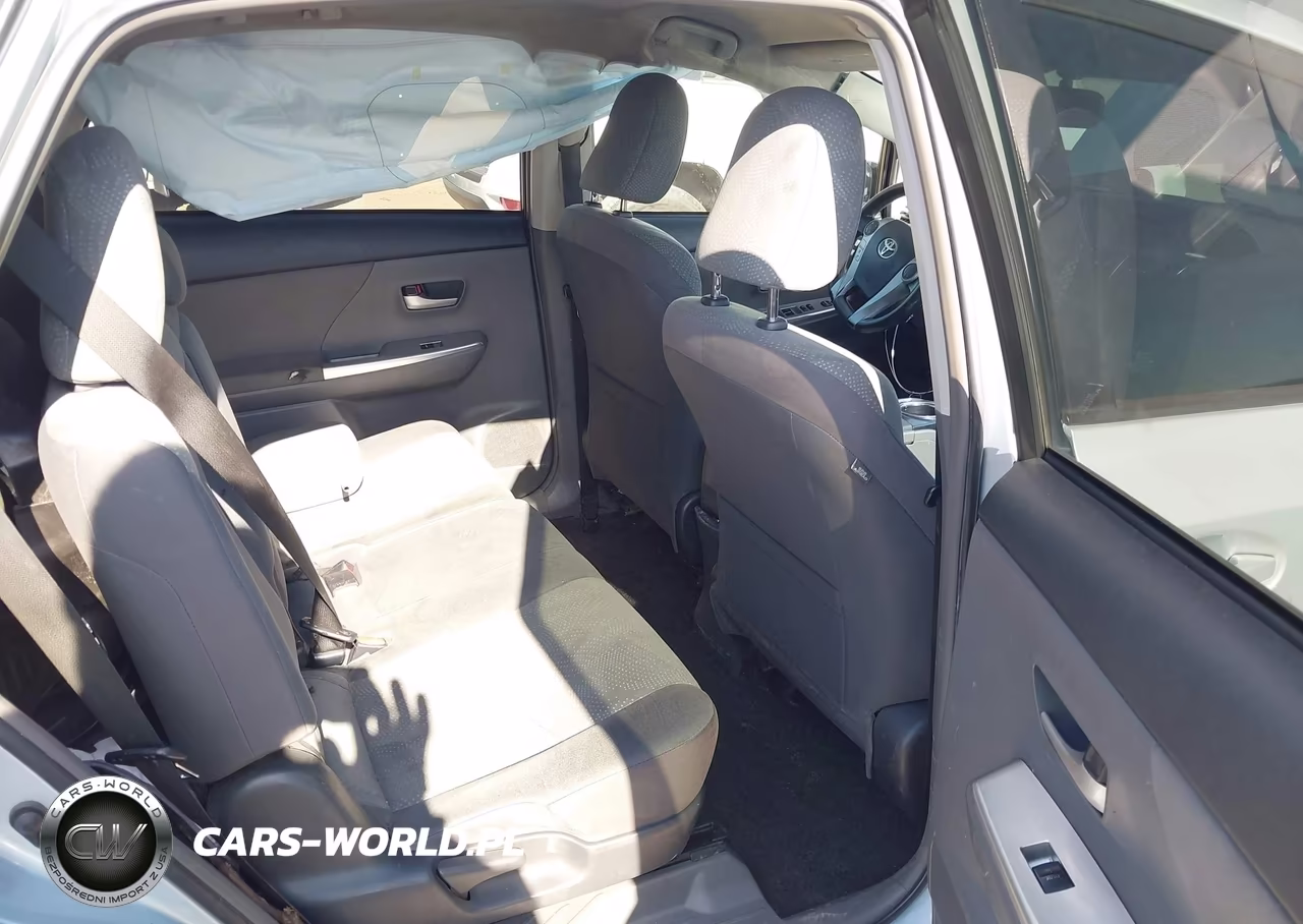 2012 Toyota Prius V Two VIN:JTDZN3EU2C3072147 - 8