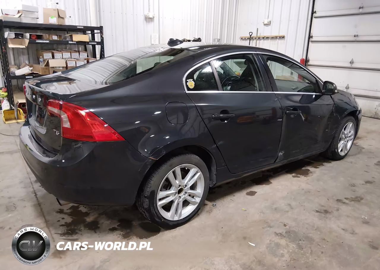 2012 Volvo S60 T5 VIN:YV1622FS5C2041557 - 4