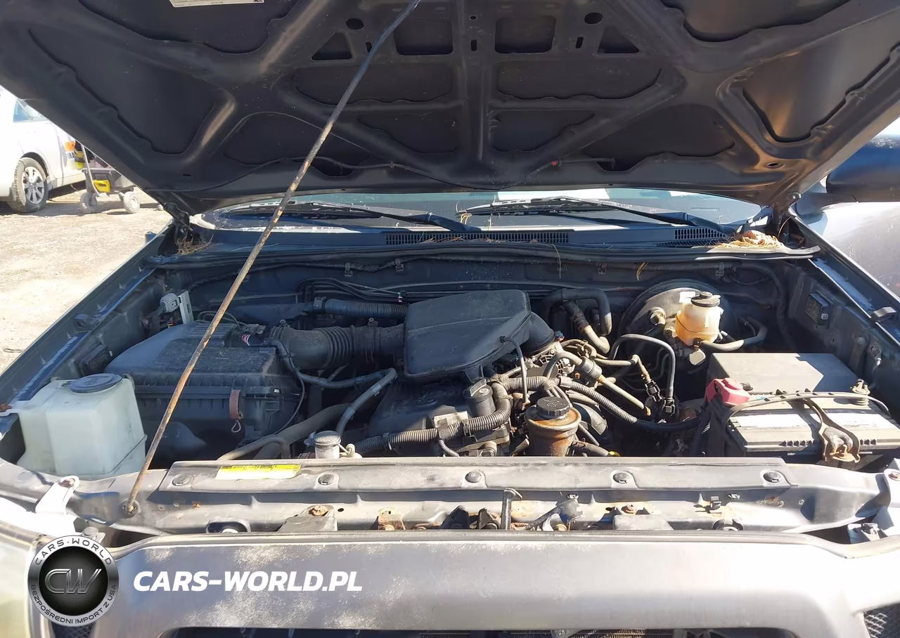 2010 Toyota Tacoma VIN:5TEPX4EN3AZ680810 - 10
