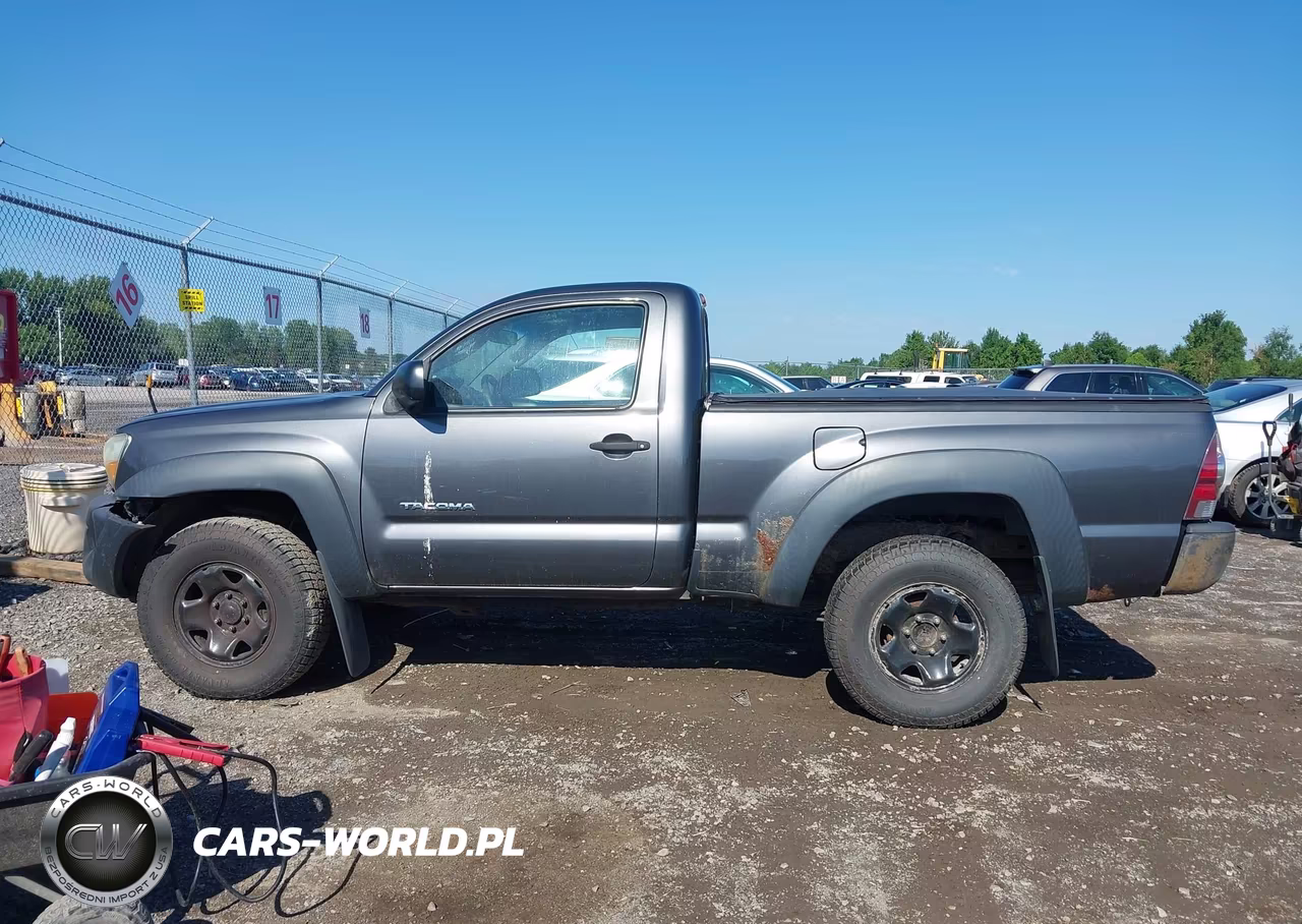 2010 Toyota Tacoma VIN:5TEPX4EN3AZ680810 - 14