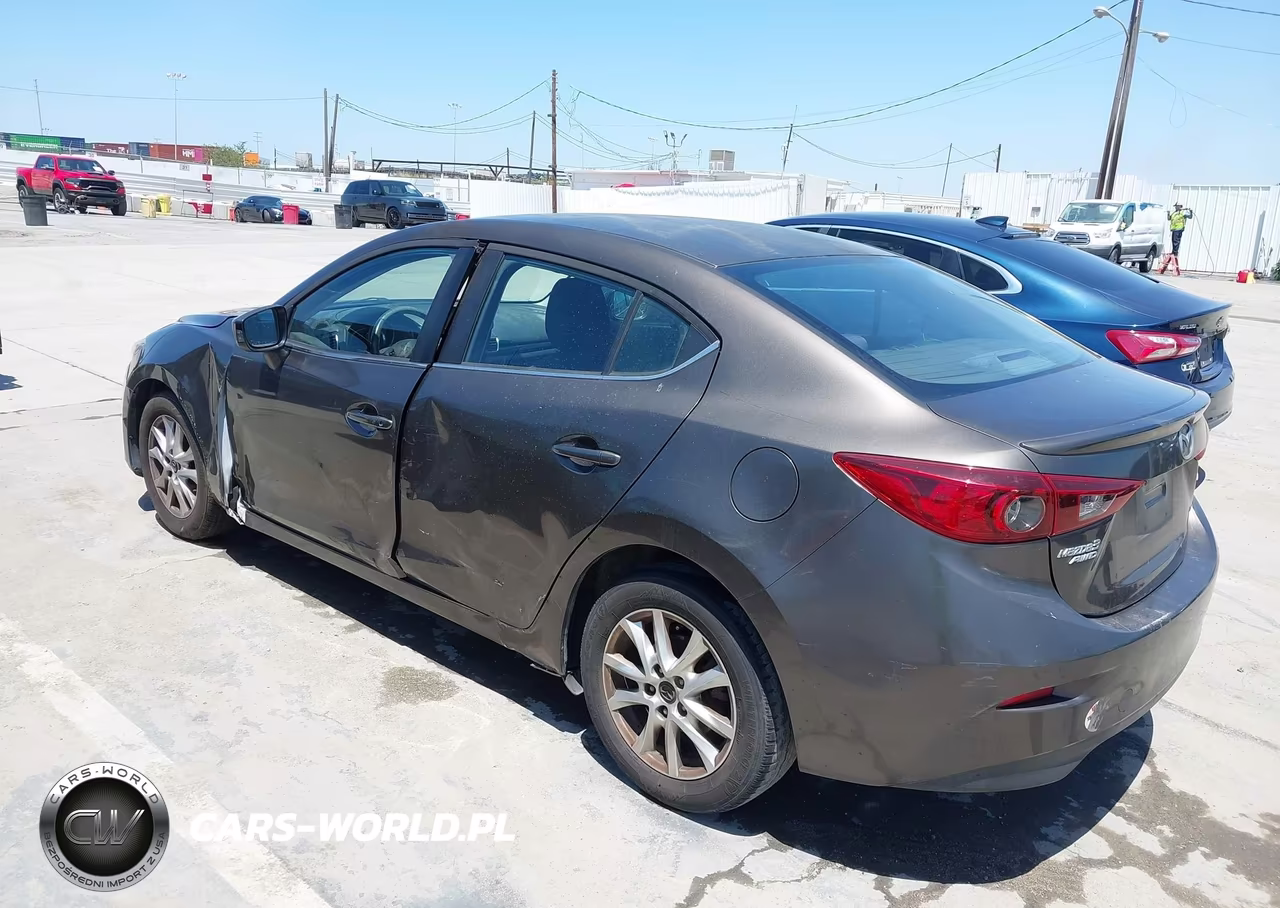 2015 Mazda Mazda3 I Touring VIN:JM1BM1V7XF1267884 - 3