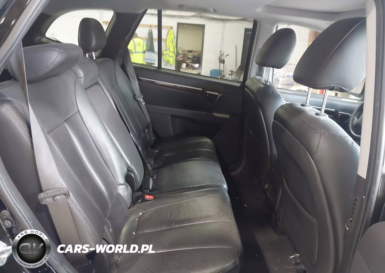 2011 Hyundai Santa Fe Limited V6 VIN:5XYZKDAG3BG086308 - 8