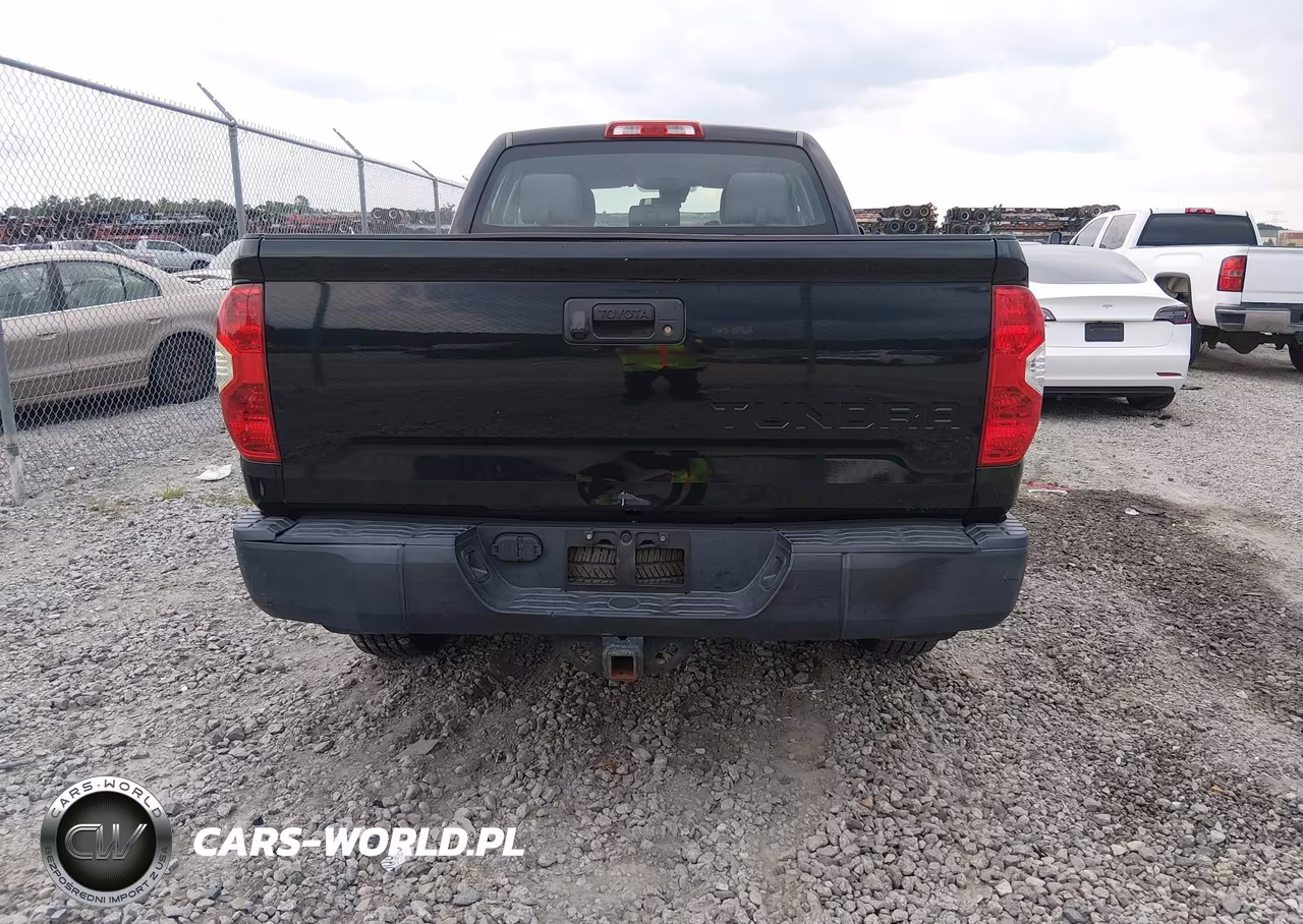 2018 Toyota Tundra Sr 5.7L V8 VIN:5TFRY5F14JX236074 - 17