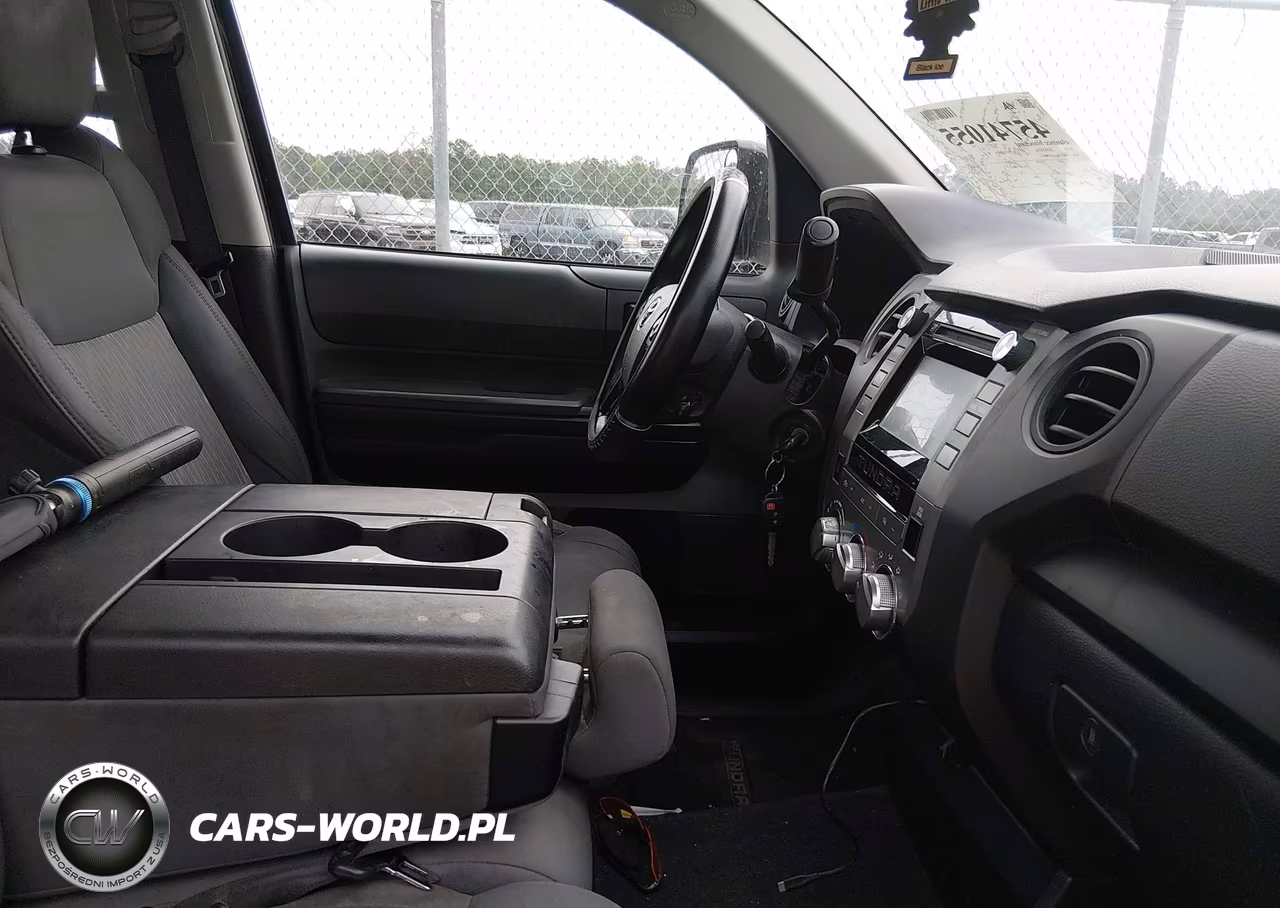 2018 Toyota Tundra Sr 5.7L V8 VIN:5TFRY5F14JX236074 - 5