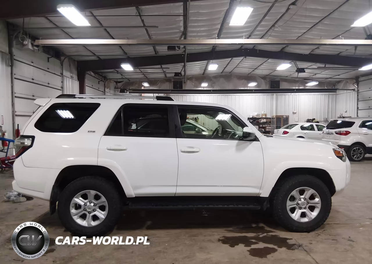 2021 Toyota 4Runner Sr5 VIN:JTEMU5JR7M5941885 - 13