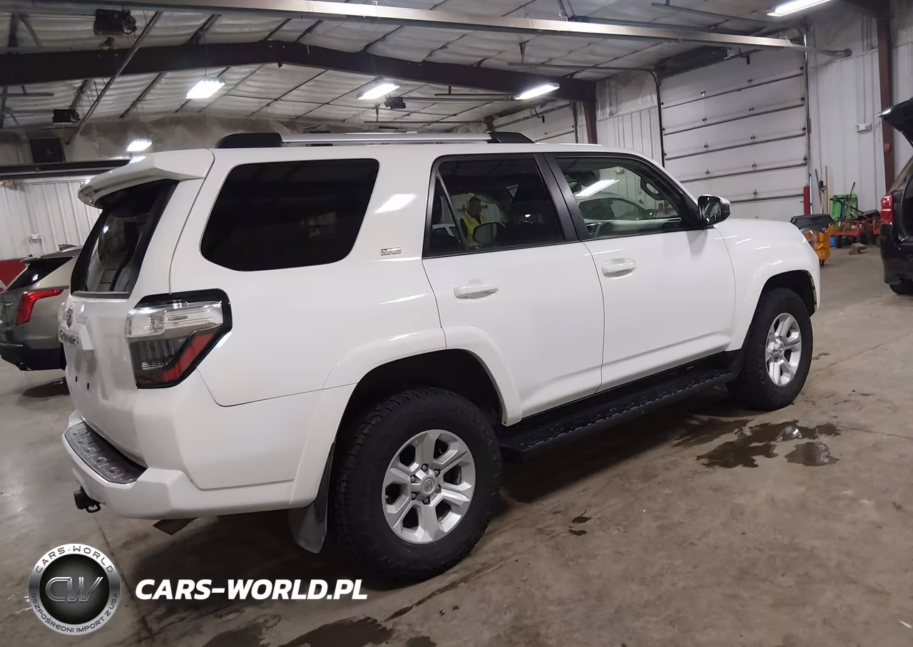 2021 Toyota 4Runner Sr5 VIN:JTEMU5JR7M5941885 - 4