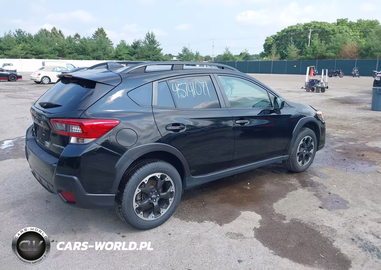 2023 Subaru Crosstrek Premium VIN:JF2GTAPC9P8295690 - 4