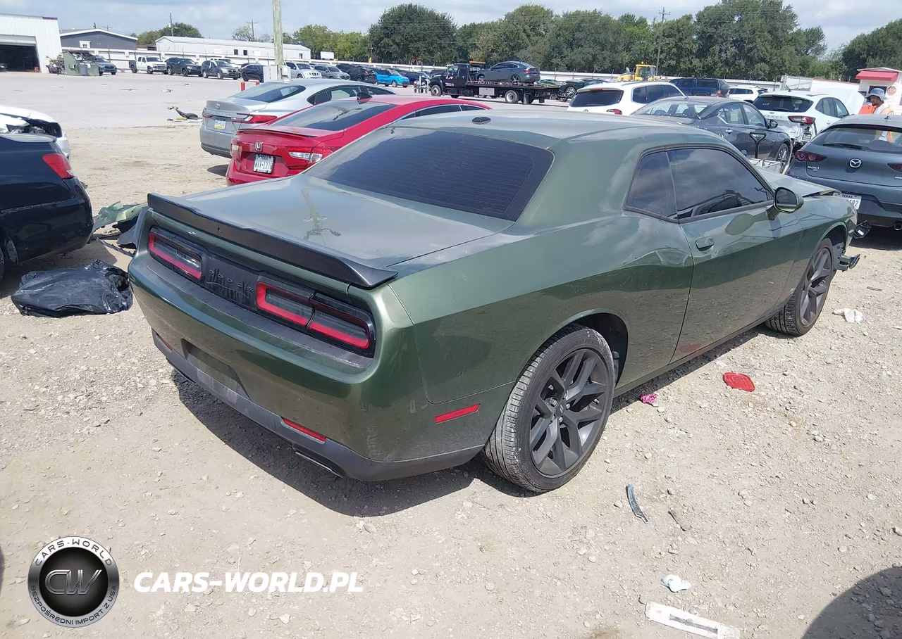 2022 Dodge Challenger Sxt VIN:2C3CDZAG3NH223691 - 4