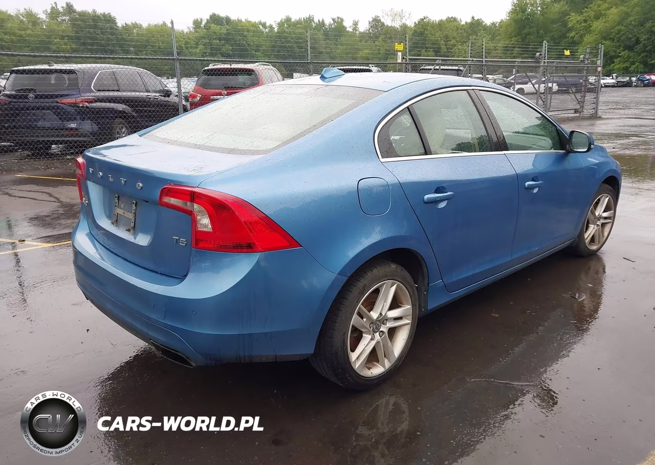 2015 Volvo S60 T5 Platinum VIN:YV126MFD6F2301937 - 4
