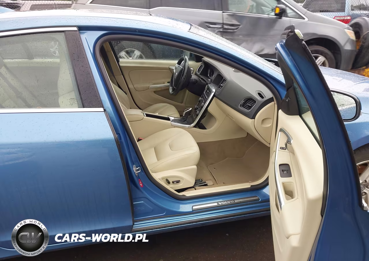 2015 Volvo S60 T5 Platinum VIN:YV126MFD6F2301937 - 5