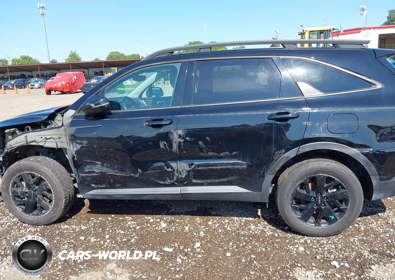 2023 Kia Sorento X-Line S VIN:5XYRLDLC3PG237923 - 15