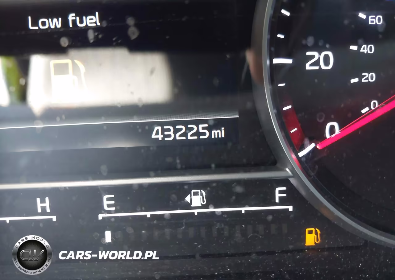 2023 Kia Sorento X-Line S VIN:5XYRLDLC3PG237923 - 16