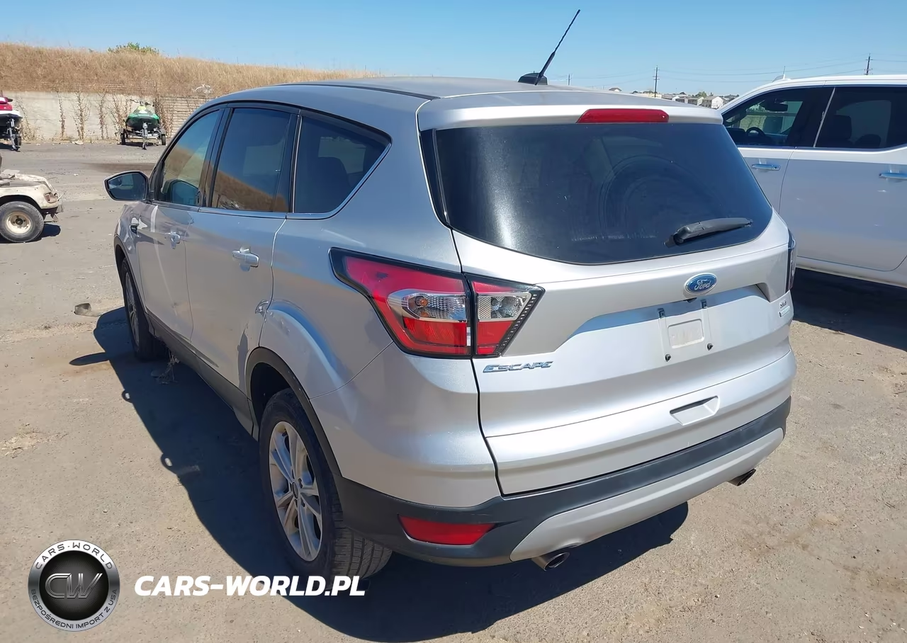 2017 Ford Escape Se VIN:1FMCU0GD1HUC51538 - 3