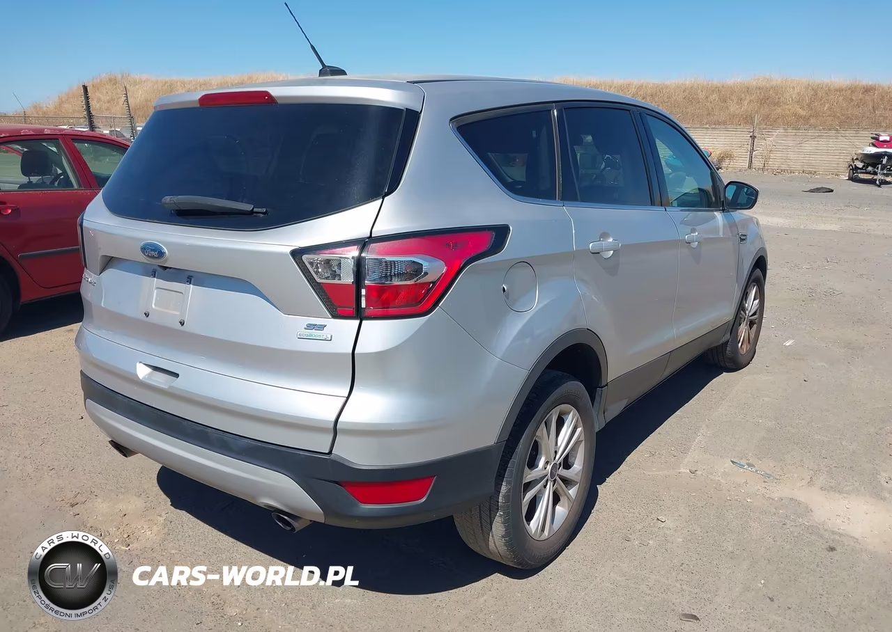 2017 Ford Escape Se VIN:1FMCU0GD1HUC51538 - 4