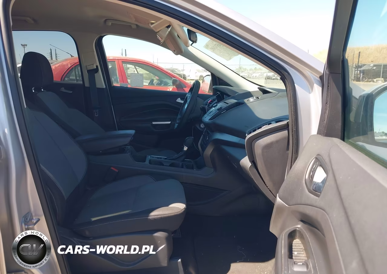2017 Ford Escape Se VIN:1FMCU0GD1HUC51538 - 5