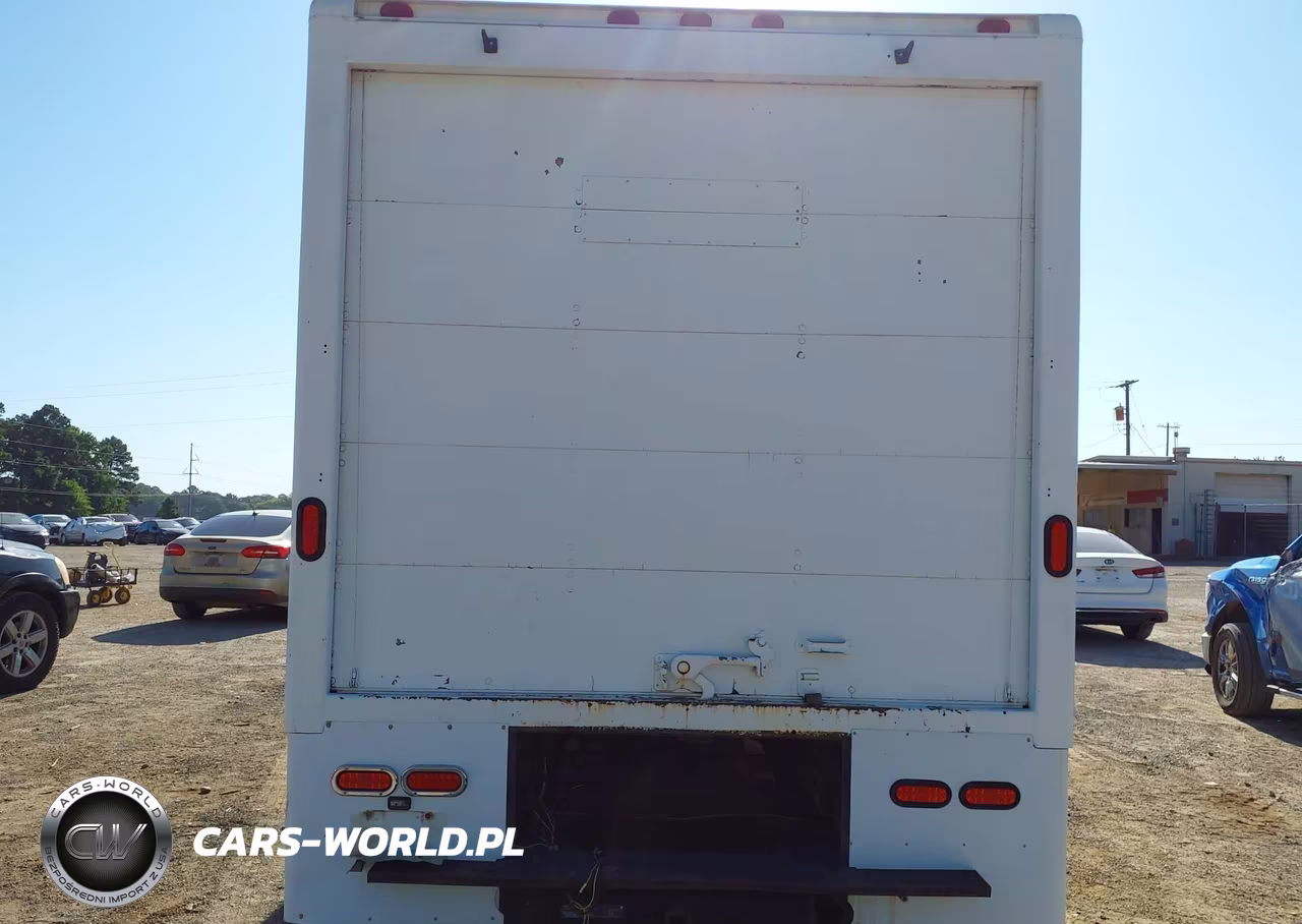2002 Chevrolet Express Commercial Cutaway C7L VIN:1GBJG31RX21141206 - 15