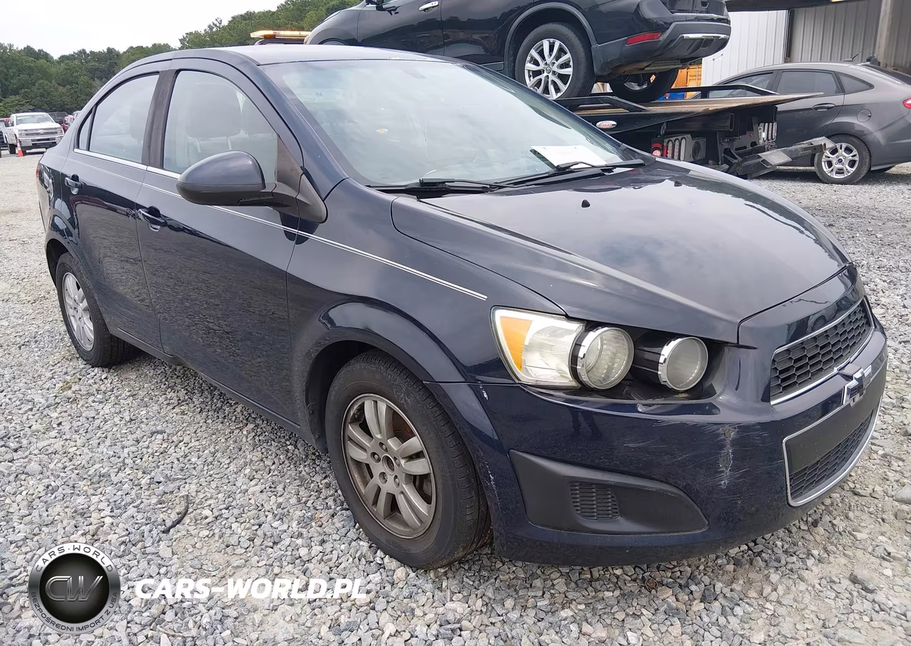 2016 Chevrolet Sonic Lt Auto – zdjęcie 1 z 11