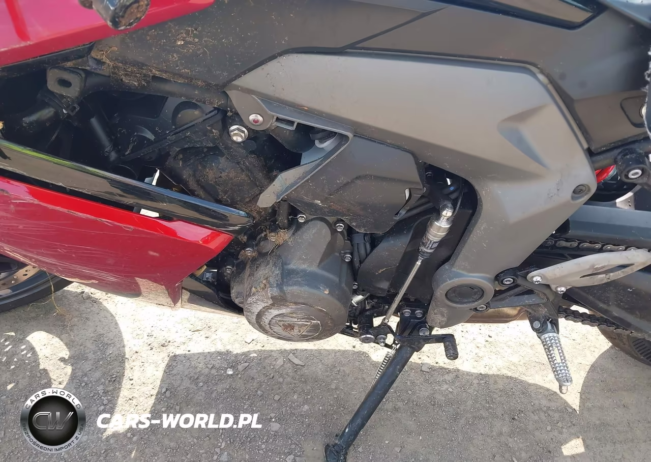 2025 Triumph Motorcycle Daytona 660 VIN:SMTL23UF1STCC5097 - 9