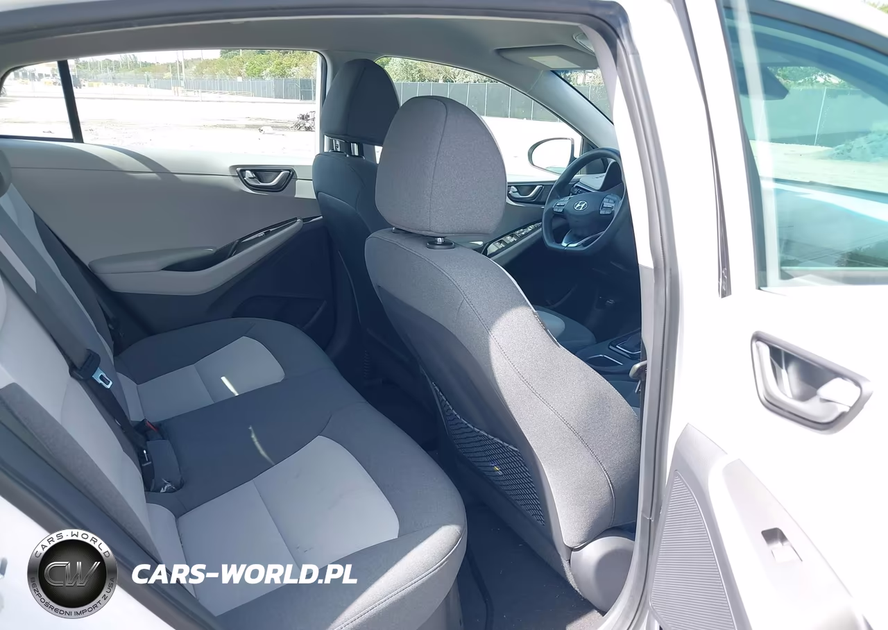 2020 Hyundai Ioniq Hybrid Blue VIN:KMHC65LC6LU235252 - 8