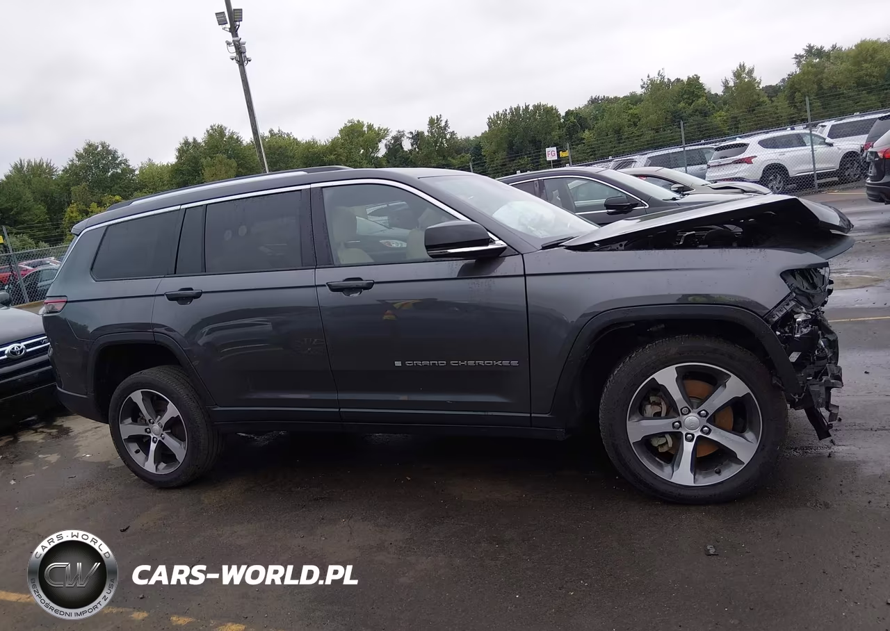 2023 Jeep Grand Cherokee L Limited 4X4 VIN:1C4RJKBG6P8780351 - 13