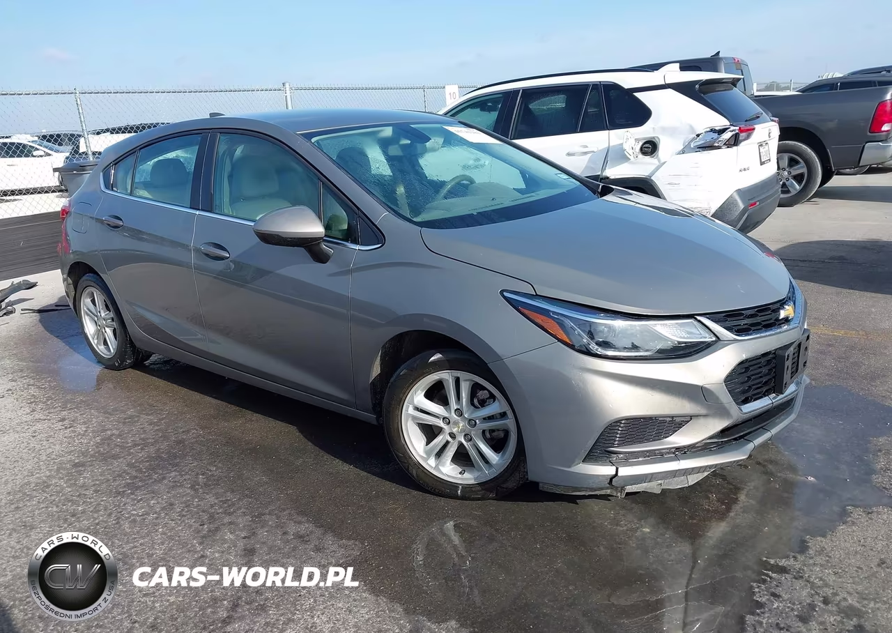 2017 Chevrolet Cruze Lt Auto – zdjęcie 1 z 19