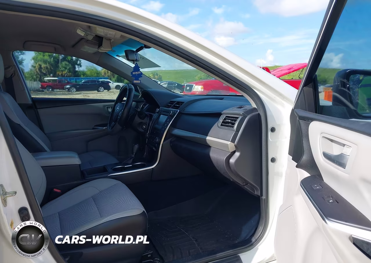 2017 Toyota Camry Se VIN:4T1BF1FK6HU426412 - 5