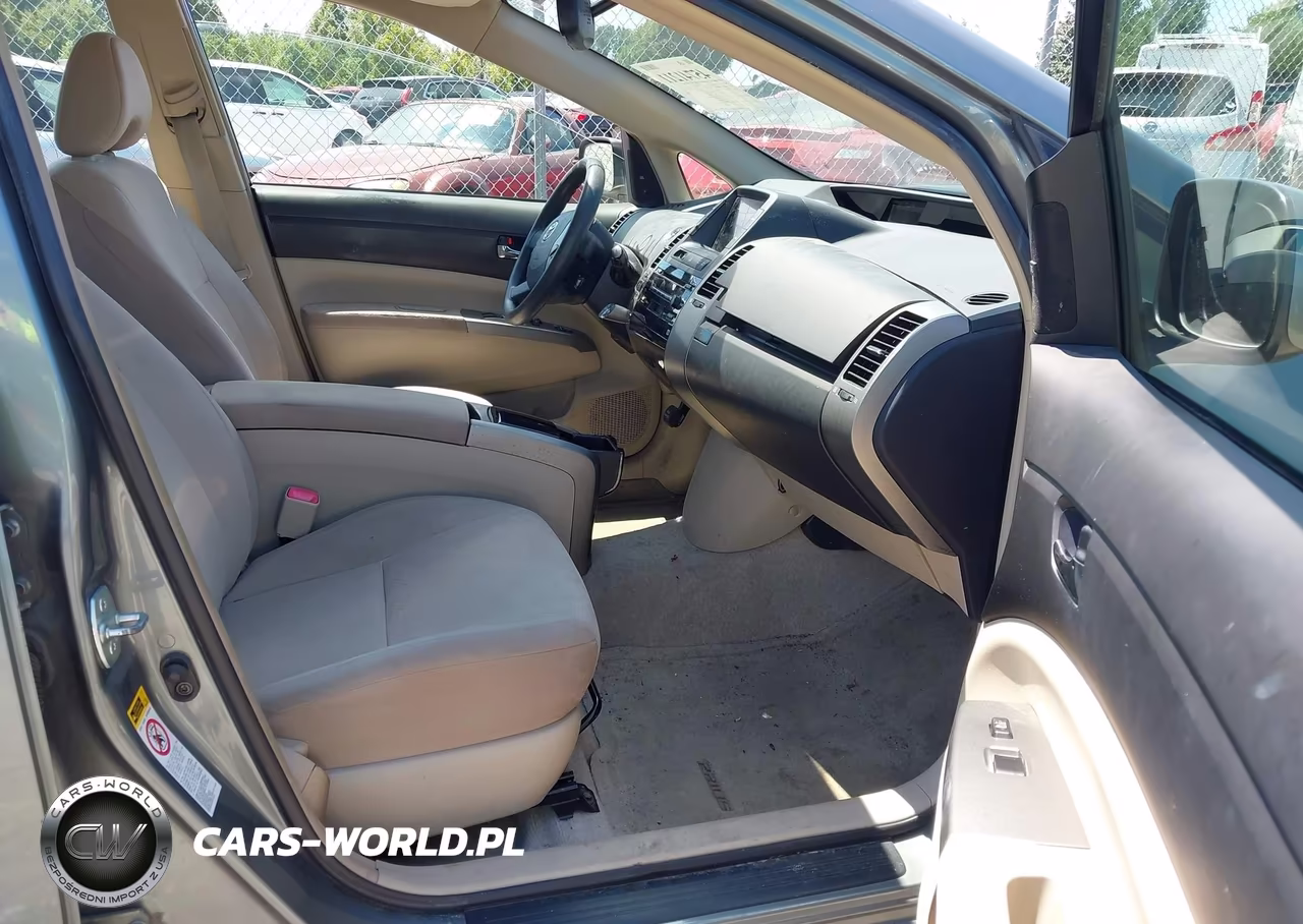 2005 Toyota Prius VIN:JTDKB20UX53010610 - 5