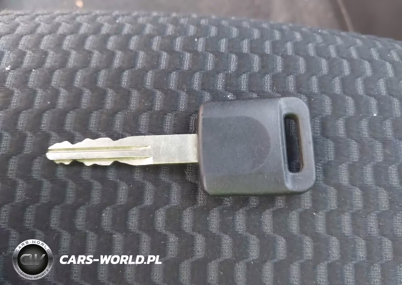 2017 Nissan Rogue Sport S VIN:JN1BJ1CPXHW001494 - 11