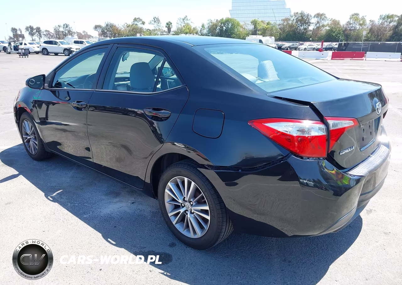 2015 Toyota Corolla Le Plus VIN:5YFBURHE0FP199227 - 3