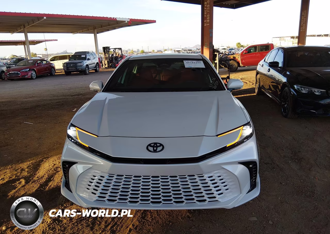 2026 Toyota Camry Xse VIN:4T1DAACK7TU761330 - 13