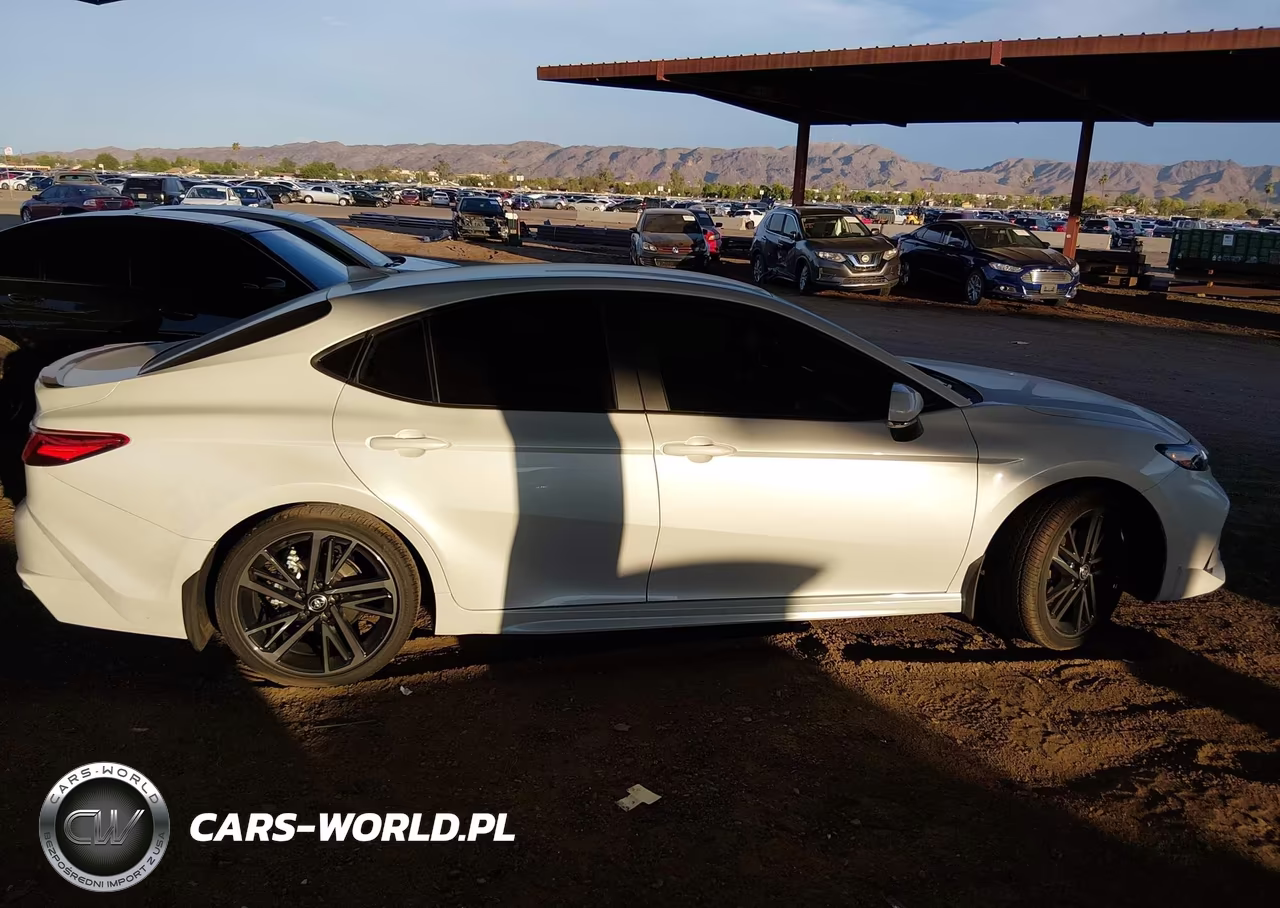 2026 Toyota Camry Xse VIN:4T1DAACK7TU761330 - 14