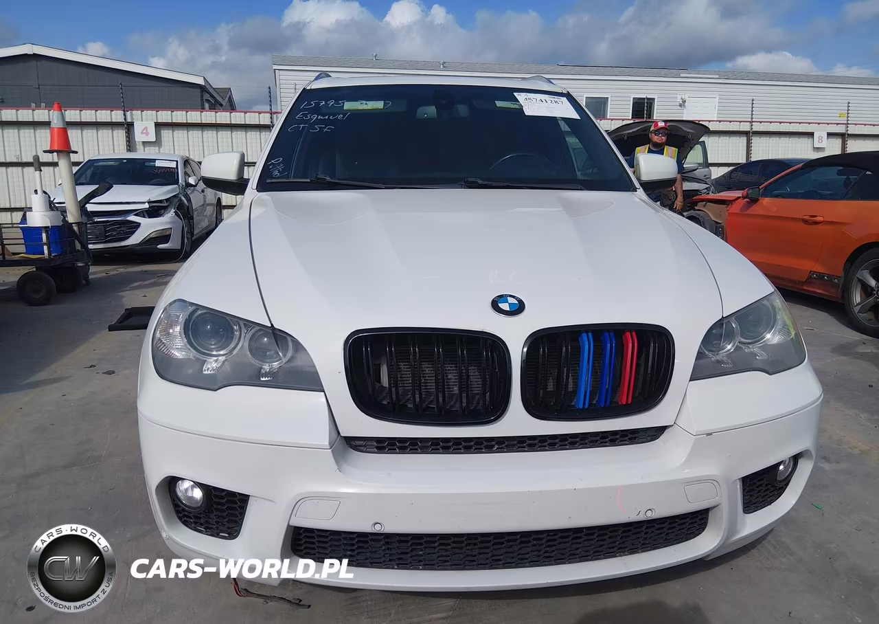 2012 BMW X5 xDrive50I VIN:5UXZV8C56CL425173 - 13
