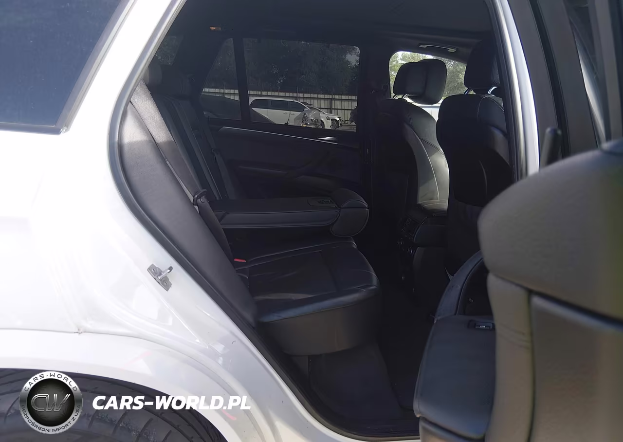 2012 BMW X5 xDrive50I VIN:5UXZV8C56CL425173 - 8