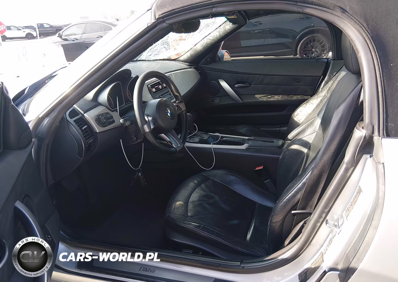 2005 BMW Z4 2.5I VIN:4USBT33505LS53800 - 5