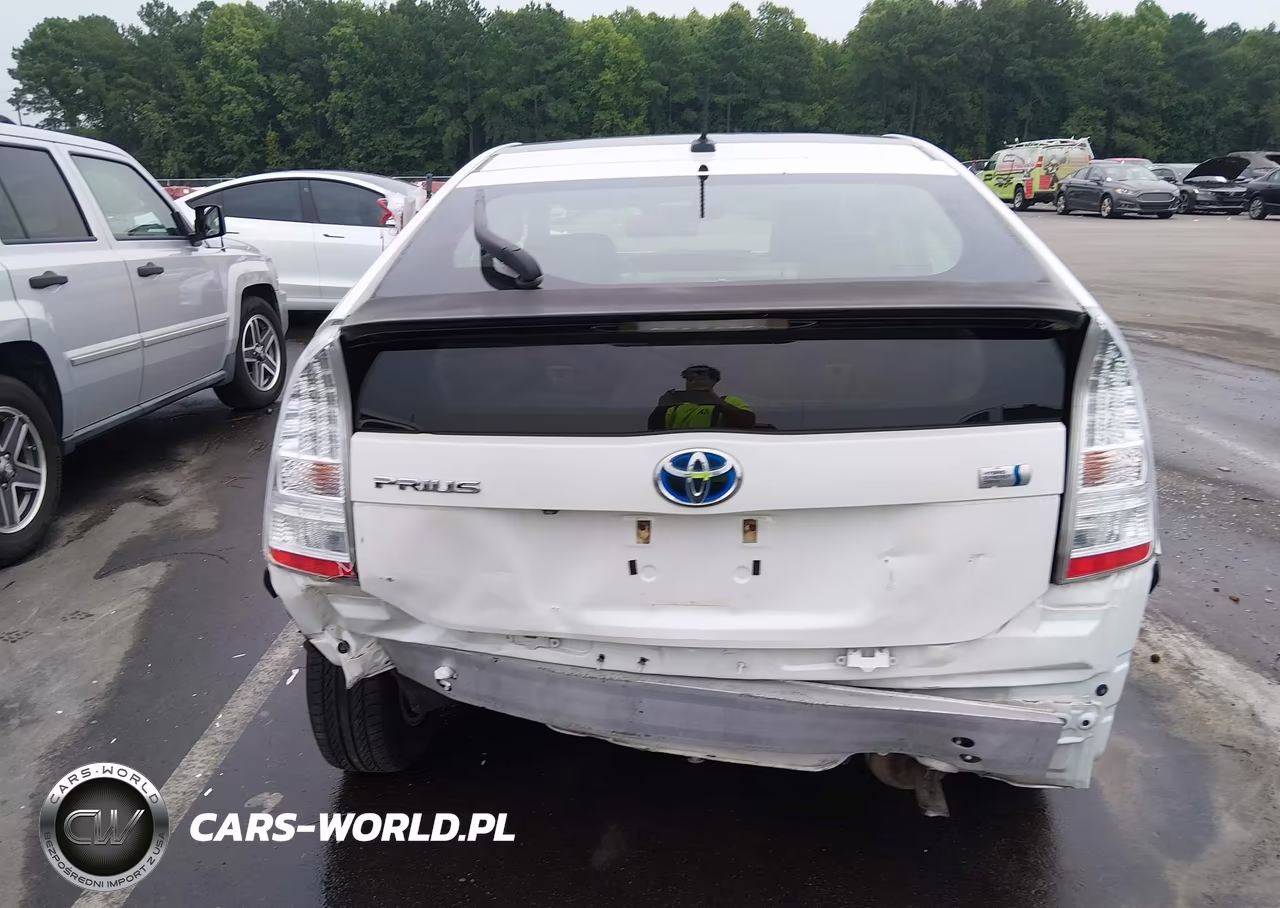 2011 Toyota Prius Three VIN:JTDKN3DU8B5311450 - 17