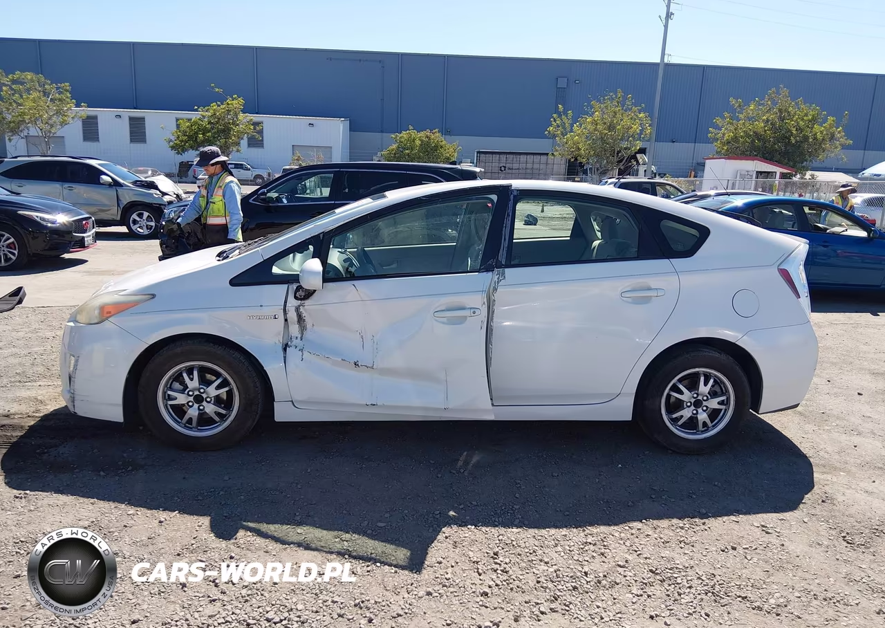 2010 Toyota Prius Iii VIN:JTDKN3DU1A0135482 - 14